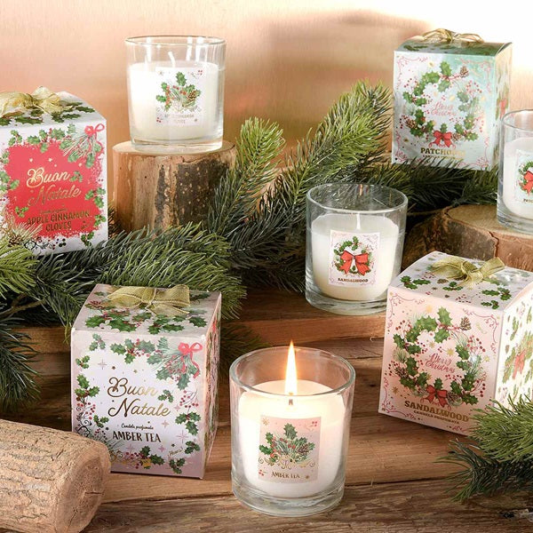 CANDELA PROFUMATA IN VETRO CON DECORAZIONE AGHIFOGLIO